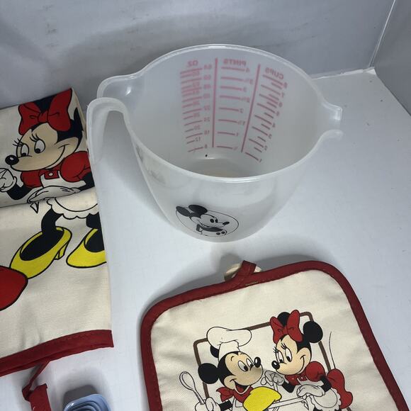 Vintage Walt Disney Mickey Minnie Mouse Cooking Apron Pot Holder Cooking Items - Picture 5 of 11